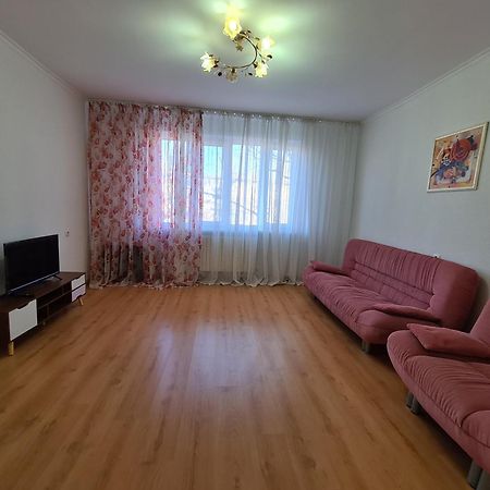 Apartament 2 Bedrooms, Botanica Chisinau Exterior foto